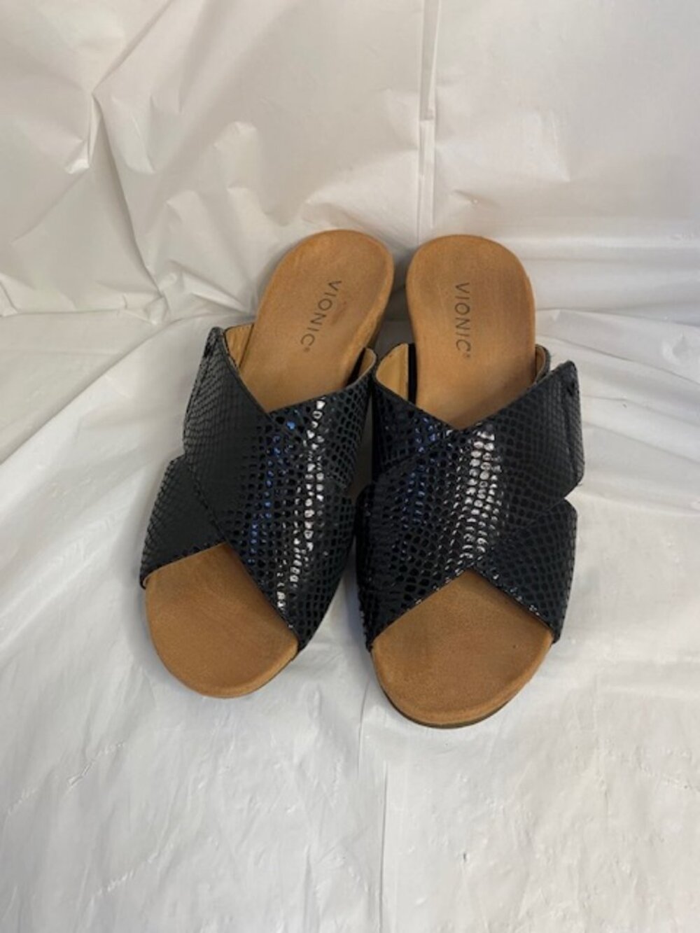 VIONIC Leticia Wedge lizard-embossed Leather Sandals in Black, Women's size 8